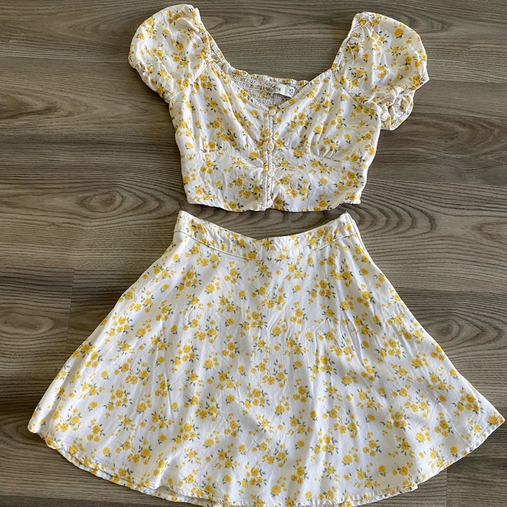 Hollister | White & Yellow Floral 2 piece dress set